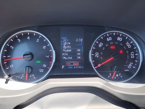 Used 2022 Toyota RAV4 XLE w/ Convenience Package AWD/4WD image 11