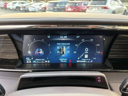 Certified 2024 Lincoln Navigator Black Label image 15