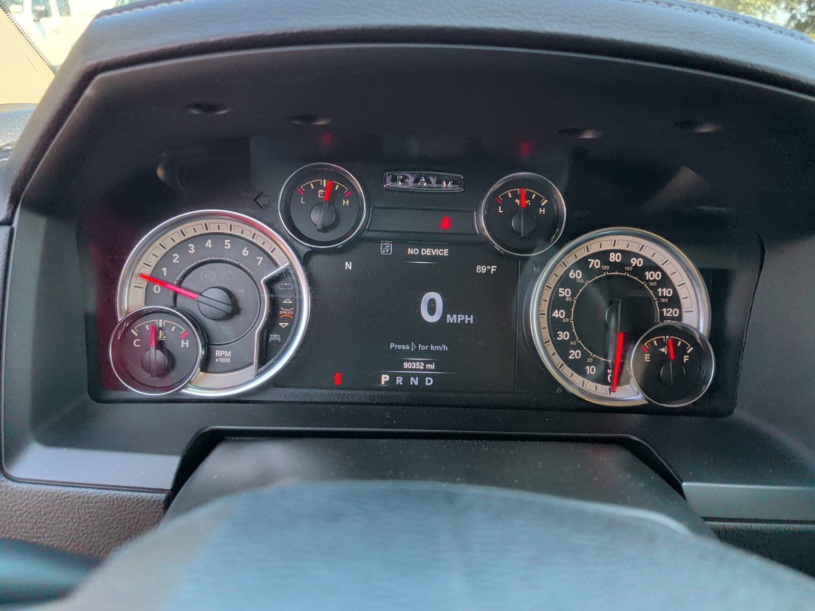 Used 2018 RAM 1500 Laramie w/ Convenience Group AWD/4WD image 2