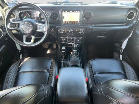 Used 2021 Jeep Wrangler Unlimited Sahara AWD/4WD image 20