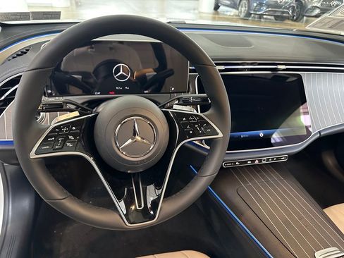 New 2026 Mercedes-Benz E 350 4MATIC Sedan image 6