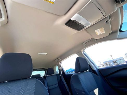 Used 2025 Nissan Rogue SV image 12