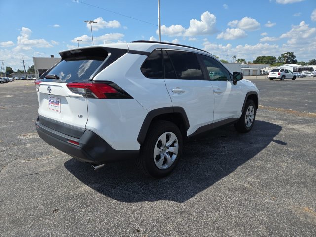 Used 2019 Toyota RAV4 LE FWD image 8