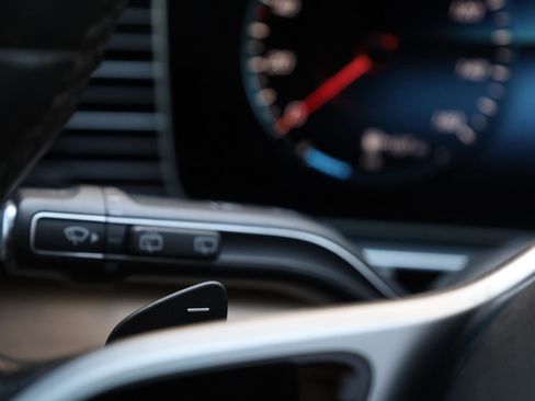 Used 2020 Mercedes-Benz GLE 350 w/ Premium Package image 40