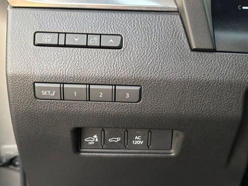 Used 2024 Lexus GX 550 w/ Accessory Package (Z1) image 5