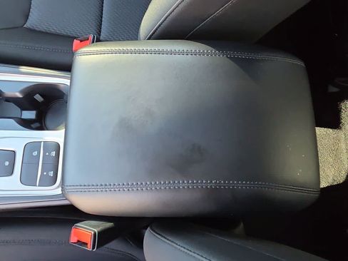 Used 2023 Ford Explorer XLT RWD image 20