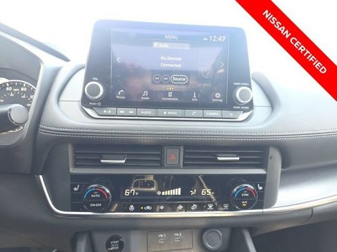 Certified 2024 Nissan Rogue SV w/ SV Premium Package AWD/4WD image 27