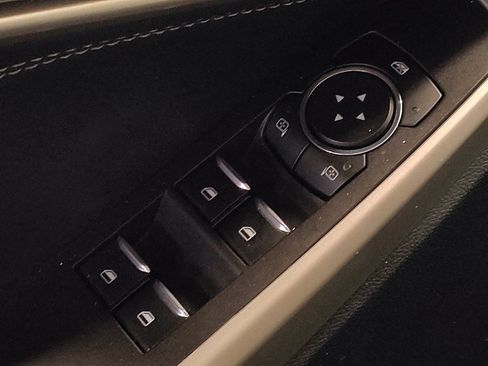 Used 2024 Ford Explorer XLT w/ Equipment Group 202A image 27