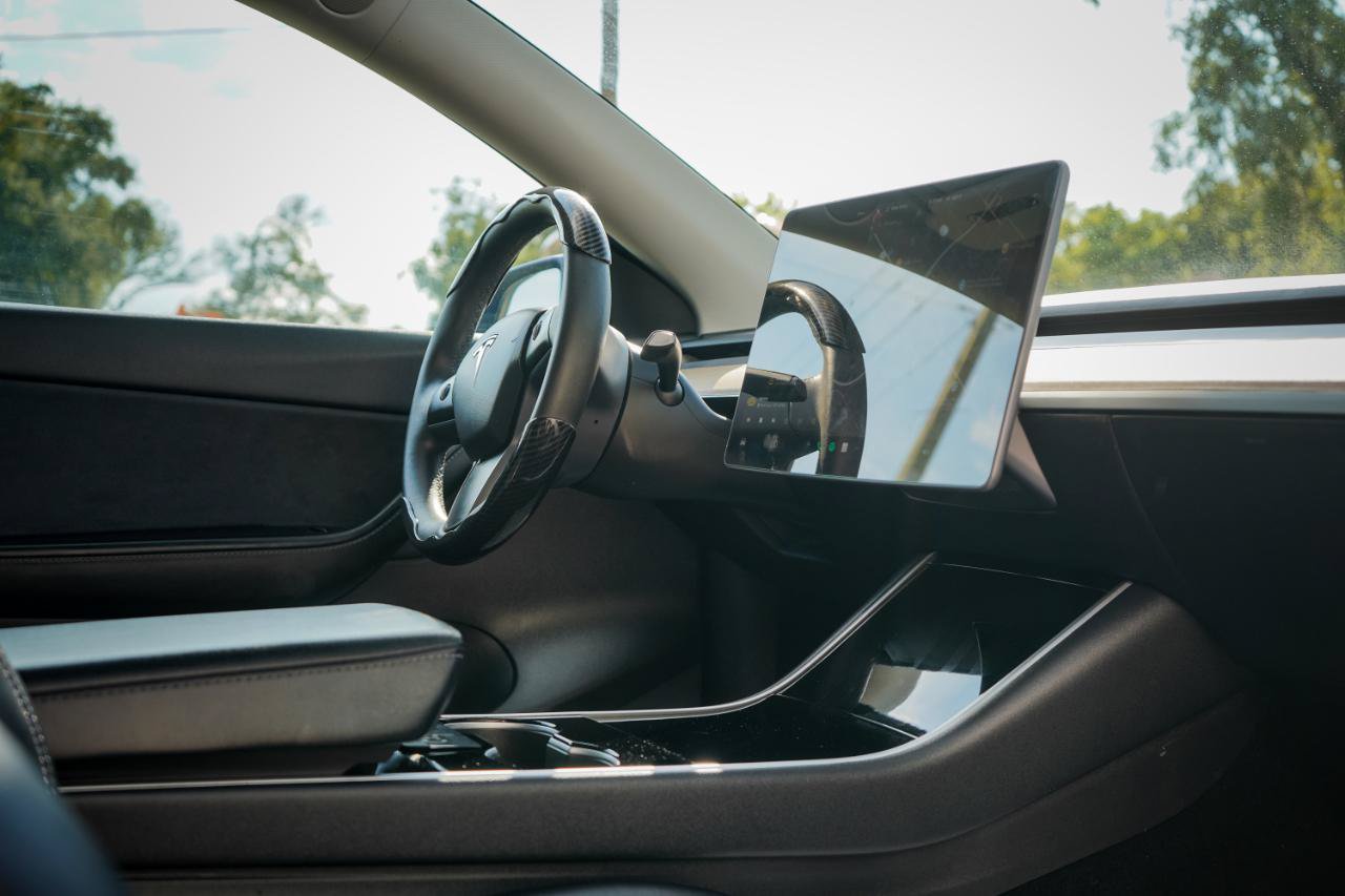 Used 2021 Tesla Model Y Long Range AWD/4WD image 11