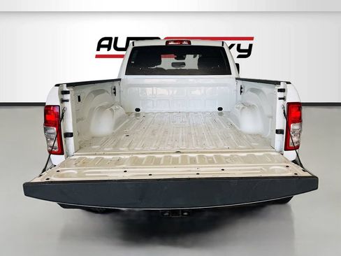 Used 2023 RAM 2500 Big Horn w/ Level 1 Equipment Group AWD/4WD image 26