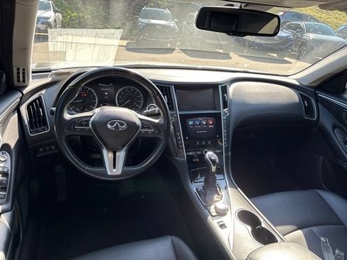 Used 2018 INFINITI Q50 Pure AWD/4WD image 11