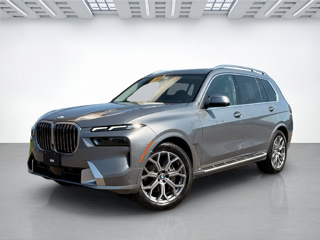 Used 2026 BMW X7 xDrive40i AWD/4WD image 2