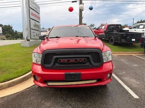 Used 2016 RAM 1500 Express RWD image 2