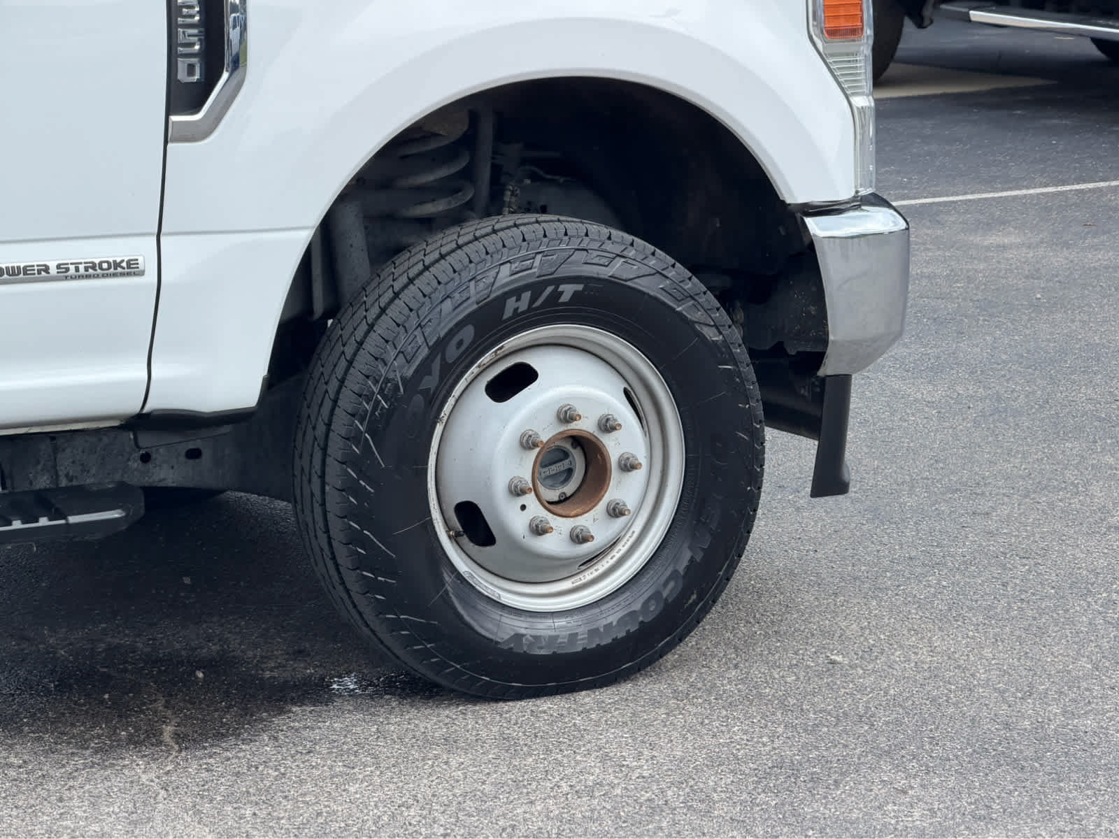Used 2022 Ford F350 XLT AWD/4WD image 5