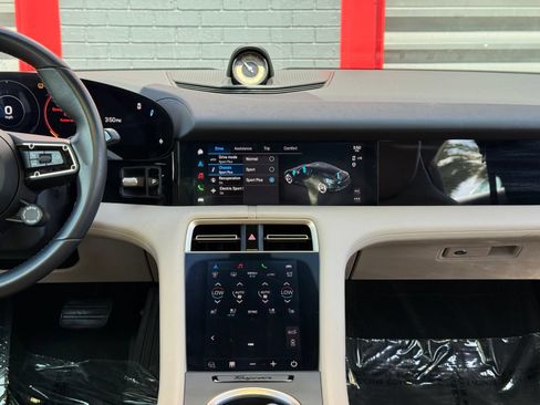 Used 2023 Porsche Taycan RWD image 32