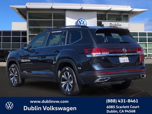 Used 2024 Volkswagen Atlas SE AWD/4WD image 6