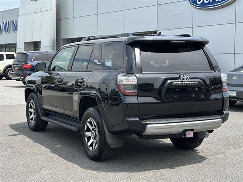 Used 2019 Toyota 4Runner TRD Off-Road AWD/4WD image 29