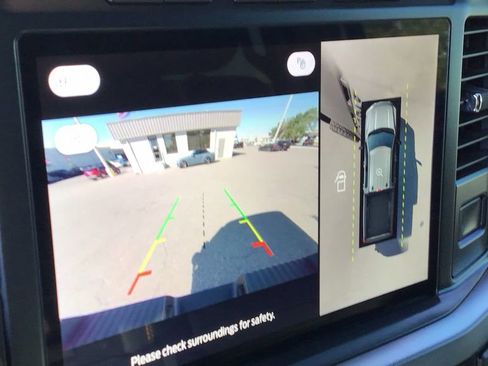 Used 2024 Ford F250 Platinum w/ FX4 Off-Road Package image 21