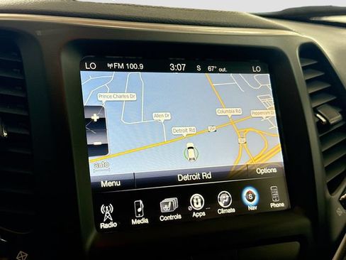 Used 2017 Jeep Cherokee Limited AWD/4WD image 14