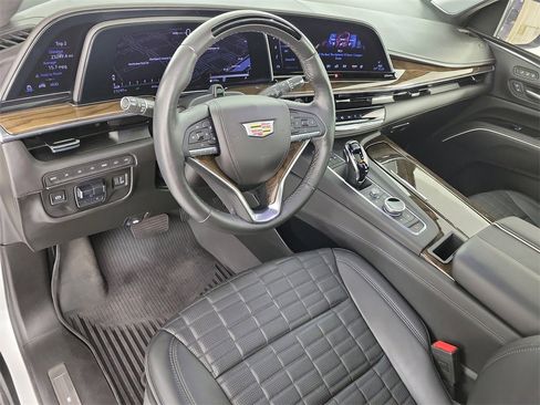 Certified 2024 Cadillac Escalade ESV Sport Platinum w/ LPO, ONYX Package image 19