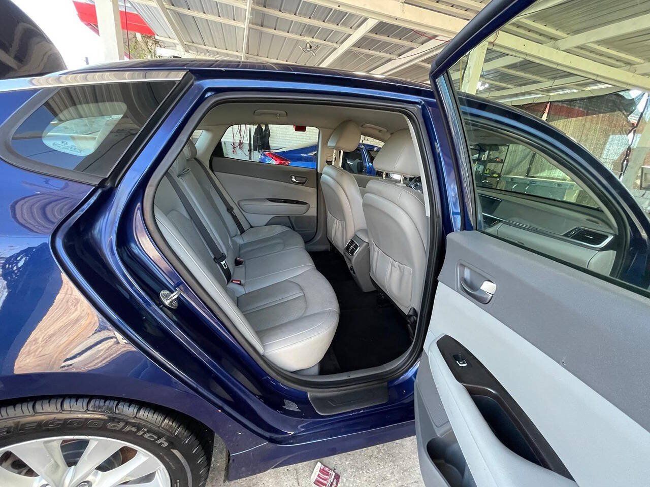 Used 2018 Kia Optima EX FWD image 11