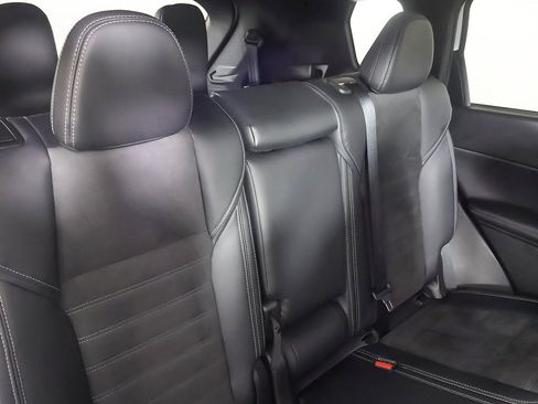 Used 2024 Mitsubishi Outlander SE image 34