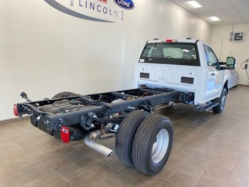 New 2025 Ford F350 XL w/ XL Chrome Package image 7