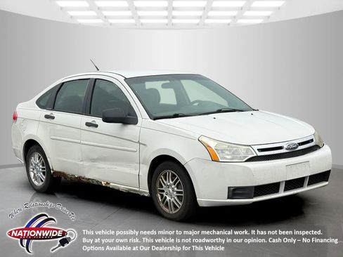 Used 2009 Ford Focus SE image 1