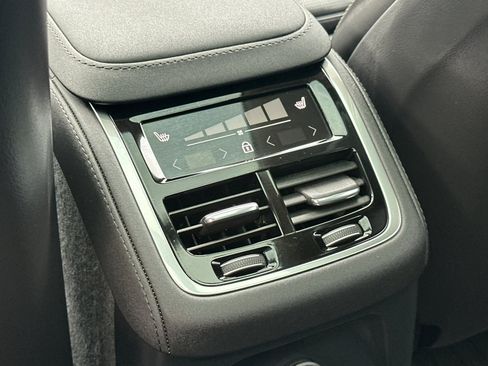 Certified 2026 Volvo XC90 T8 Ultra w/ Protection Package AWD/4WD image 15