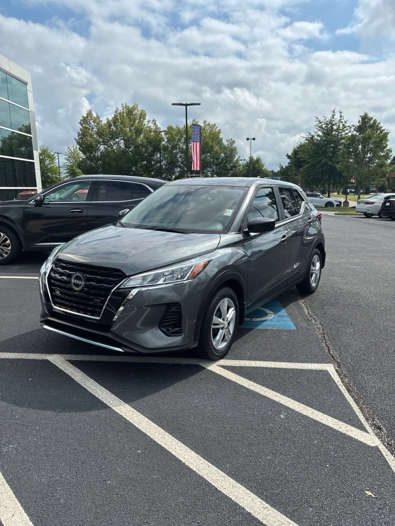 Used 2024 Nissan Kicks S FWD image 8