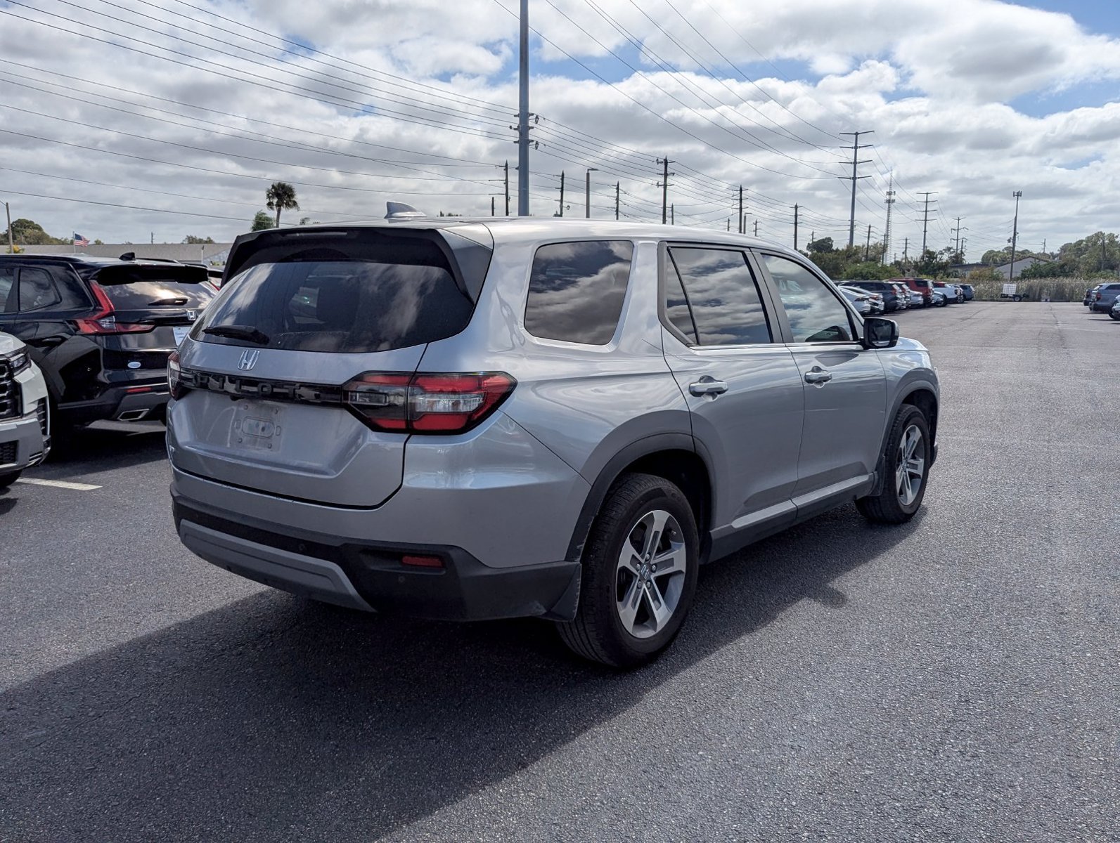 Used 2023 Honda Pilot EX-L image 18