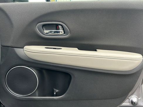 Used 2020 Honda HR-V EX image 25