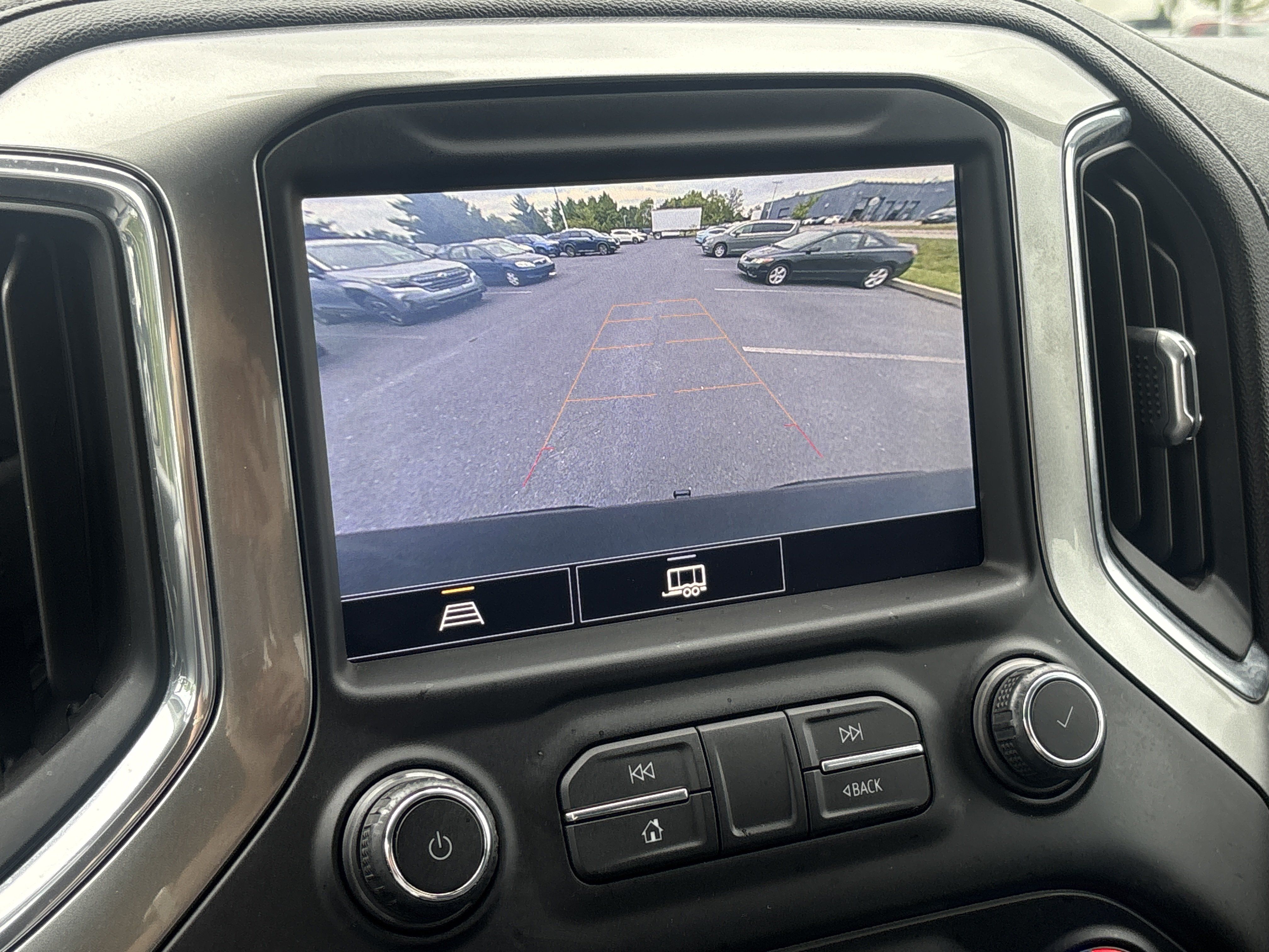 Used 2021 Chevrolet Silverado 1500 LT Trail Boss w/ Convenience Package II AWD/4WD image 40