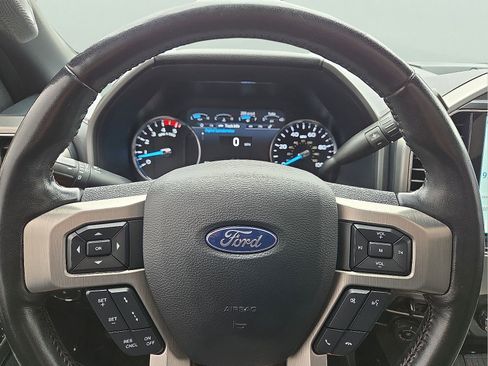 Used 2022 Ford F350 Platinum w/ Tremor Off-Road Package image 24