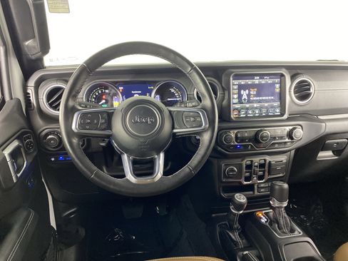 Used 2023 Jeep Wrangler Sahara w/ Cold Weather Group image 23