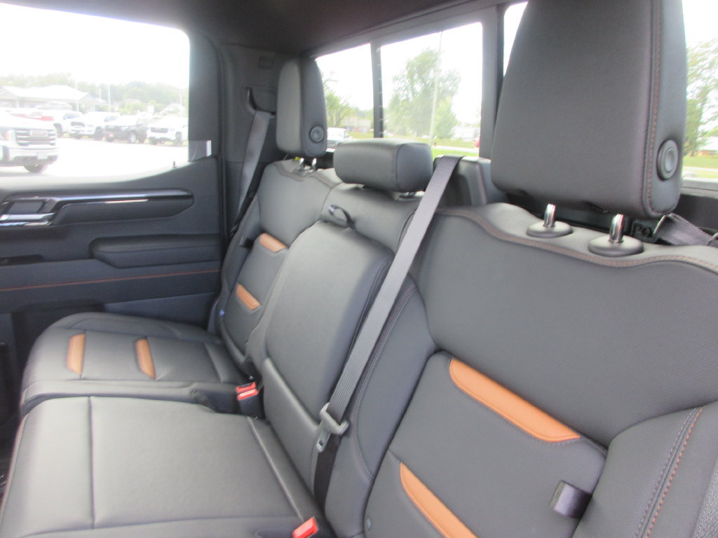 New 2026 GMC Sierra 1500 AT4 w/ AT4 Premium Package AWD/4WD image 13