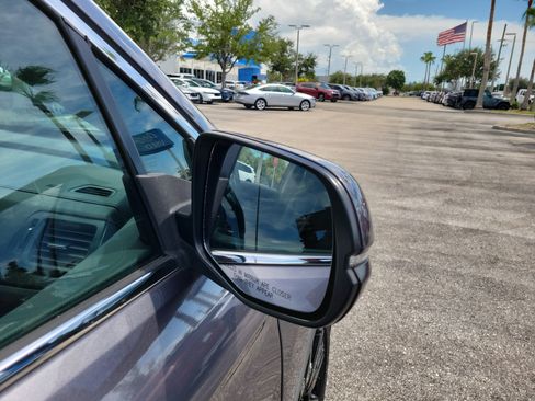 Used 2022 Honda Pilot Special Edition image 9