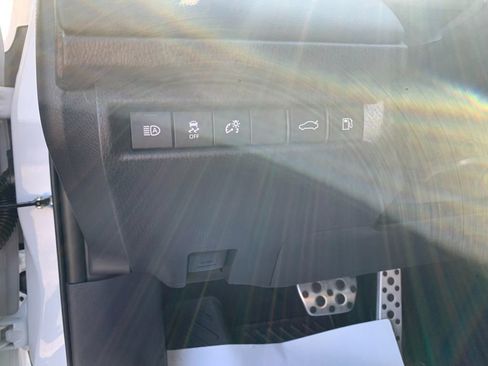 New 2026 Toyota Camry XSE FWD image 31