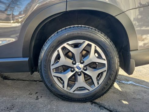 Used 2022 Subaru Forester Premium image 34