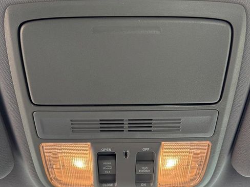 Used 2022 Honda CR-V EX image 18