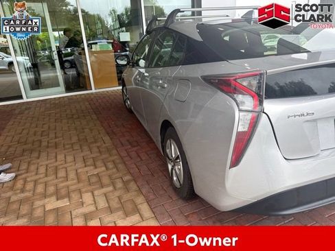 Used 2016 Toyota Prius Two FWD image 6