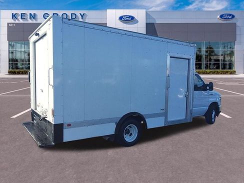 Used 2022 Ford E-350 and Econoline 350 Super Duty w/ Power Windows & Locks Group RWD image 8