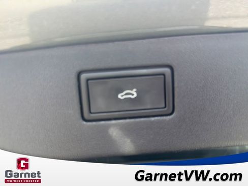 Used 2025 Volkswagen Tiguan SE R-Line AWD/4WD image 15