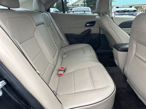 Used 2015 Chevrolet Malibu LT w/ Leather Package FWD image 16