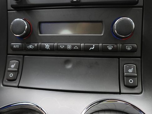 Used 2013 Chevrolet Corvette Grand Sport w/ 4LT Preferred Equipment Group RWD image 39