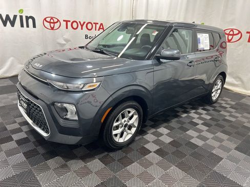 Used 2022 Kia Soul LX w/ Technology Package image 4