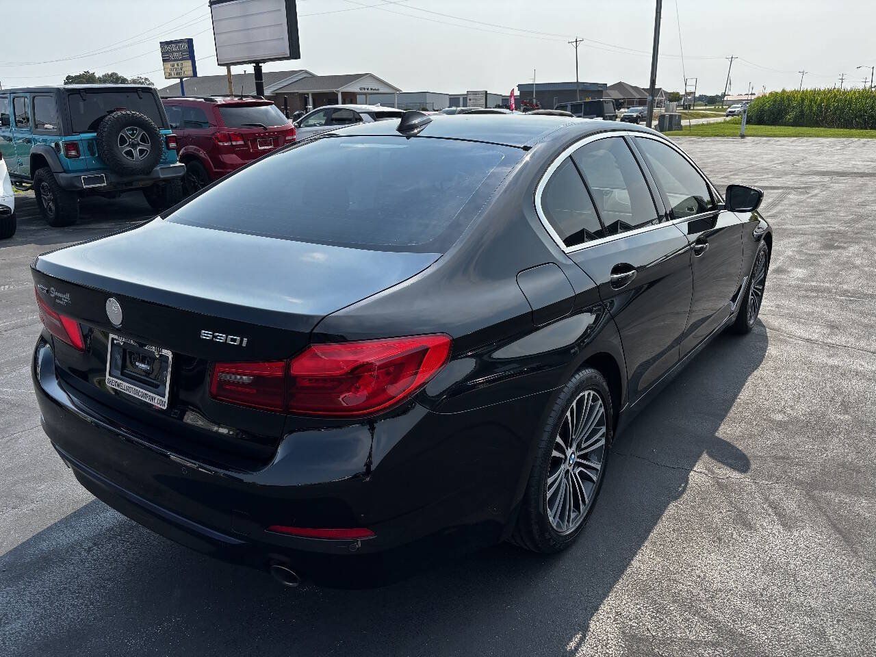 Used 2019 BMW 530i xDrive w/ Convenience Package AWD/4WD image 4