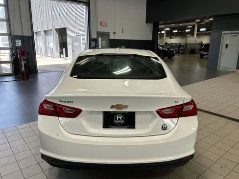 Used 2018 Chevrolet Malibu LT FWD image 37