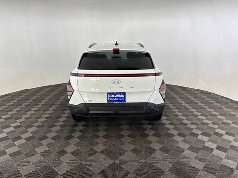 Used 2025 Hyundai Kona SEL FWD image 7