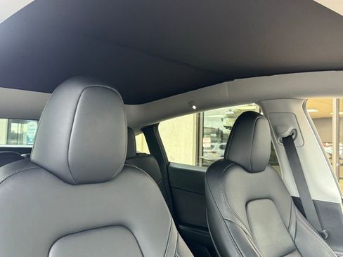 Used 2023 Tesla Model Y Long Range image 23